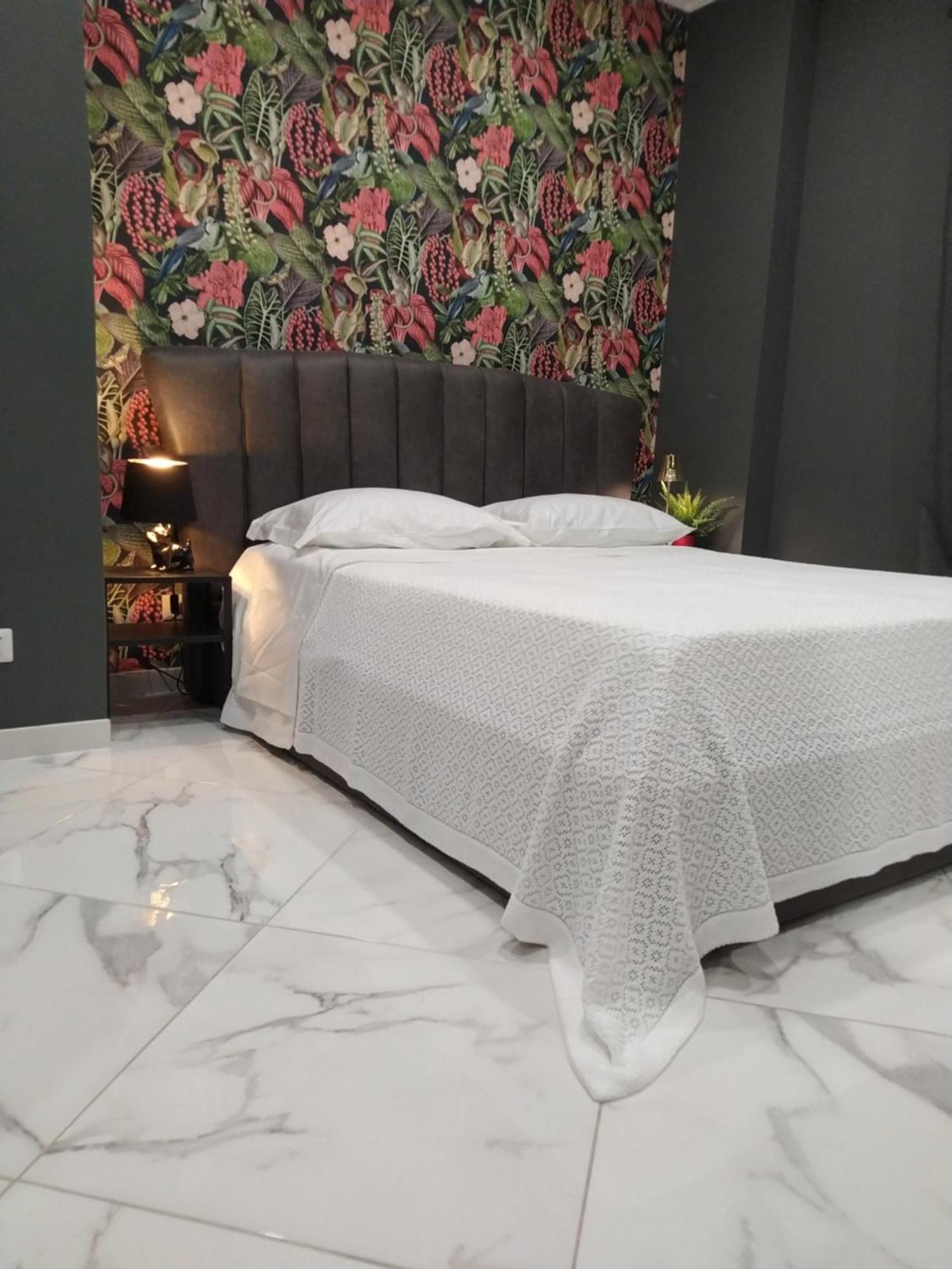 Linda'S Guest House Rome Bagian luar foto